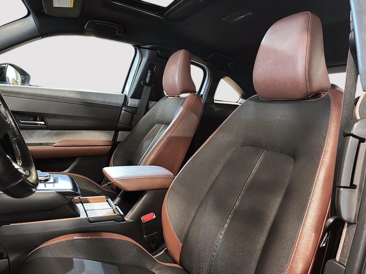 Mazda MX-30 EV GT 2022-8