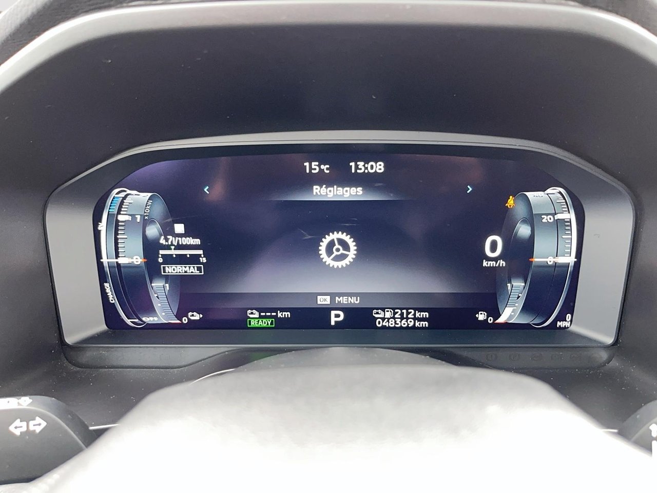 Mitsubishi Outlander PHEV GT 2023-13