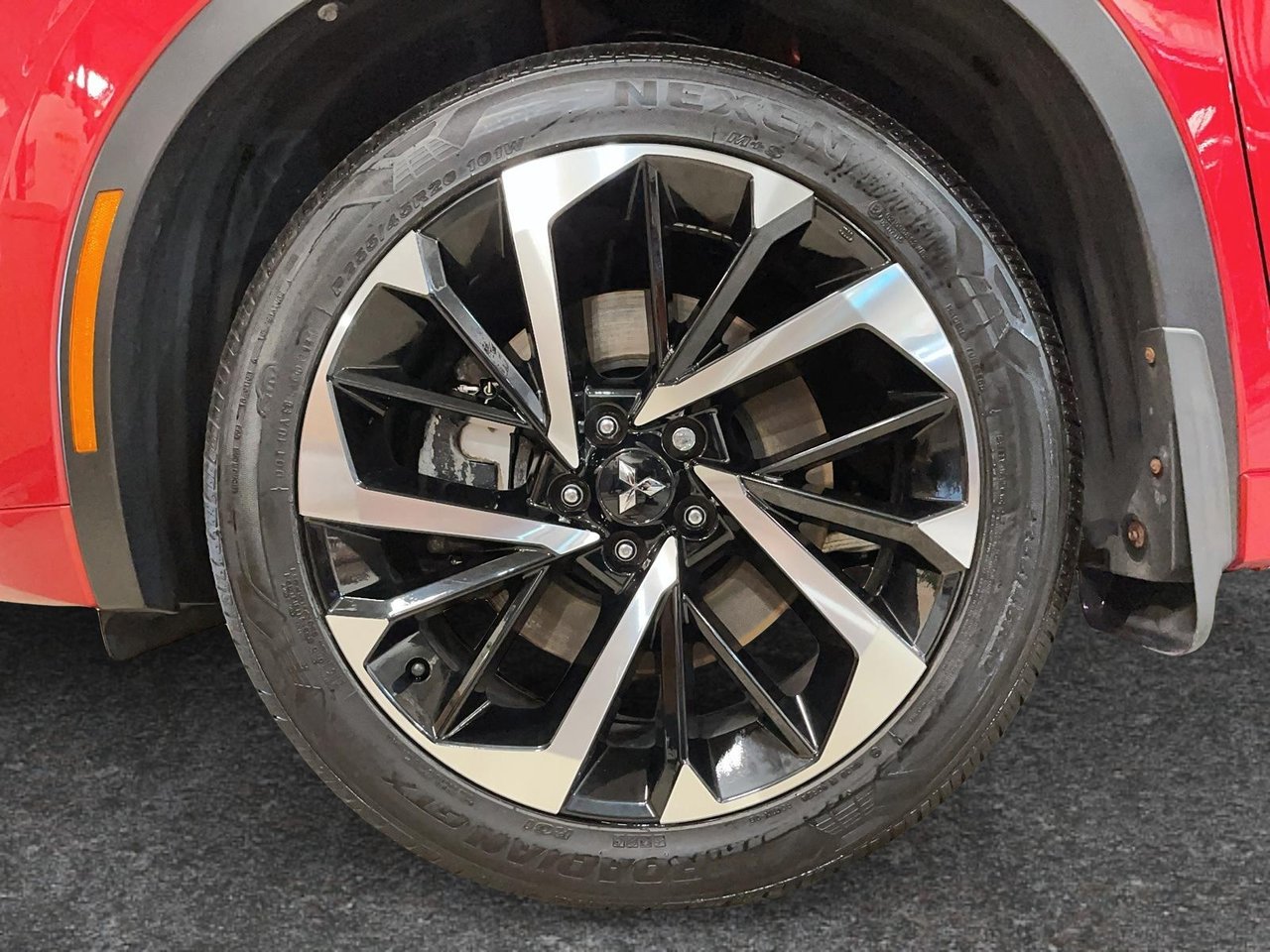 Mitsubishi Outlander PHEV GT 2023-6