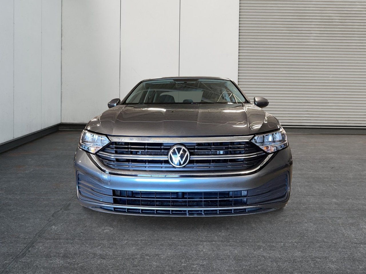 2022 Volkswagen Jetta Trendline-1