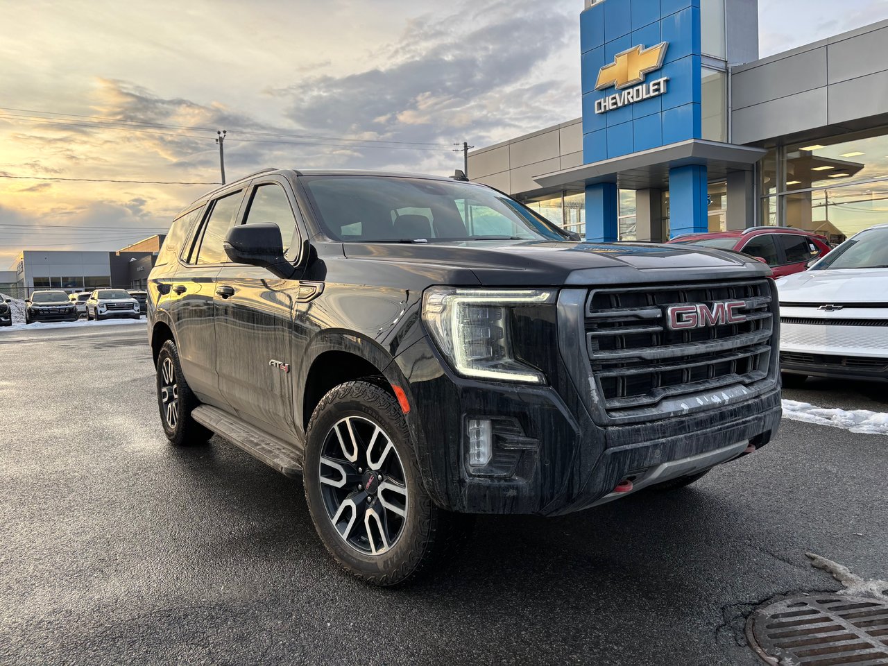 GMC Yukon AT4 4WD 2023