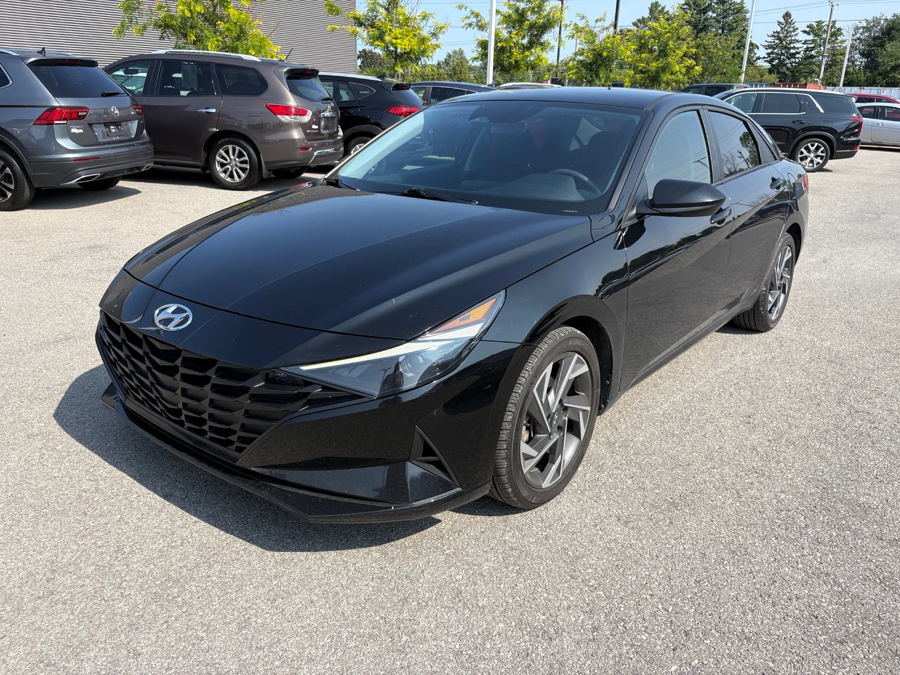 Space Black 2022 Hyundai Elantra Sedan Automatic