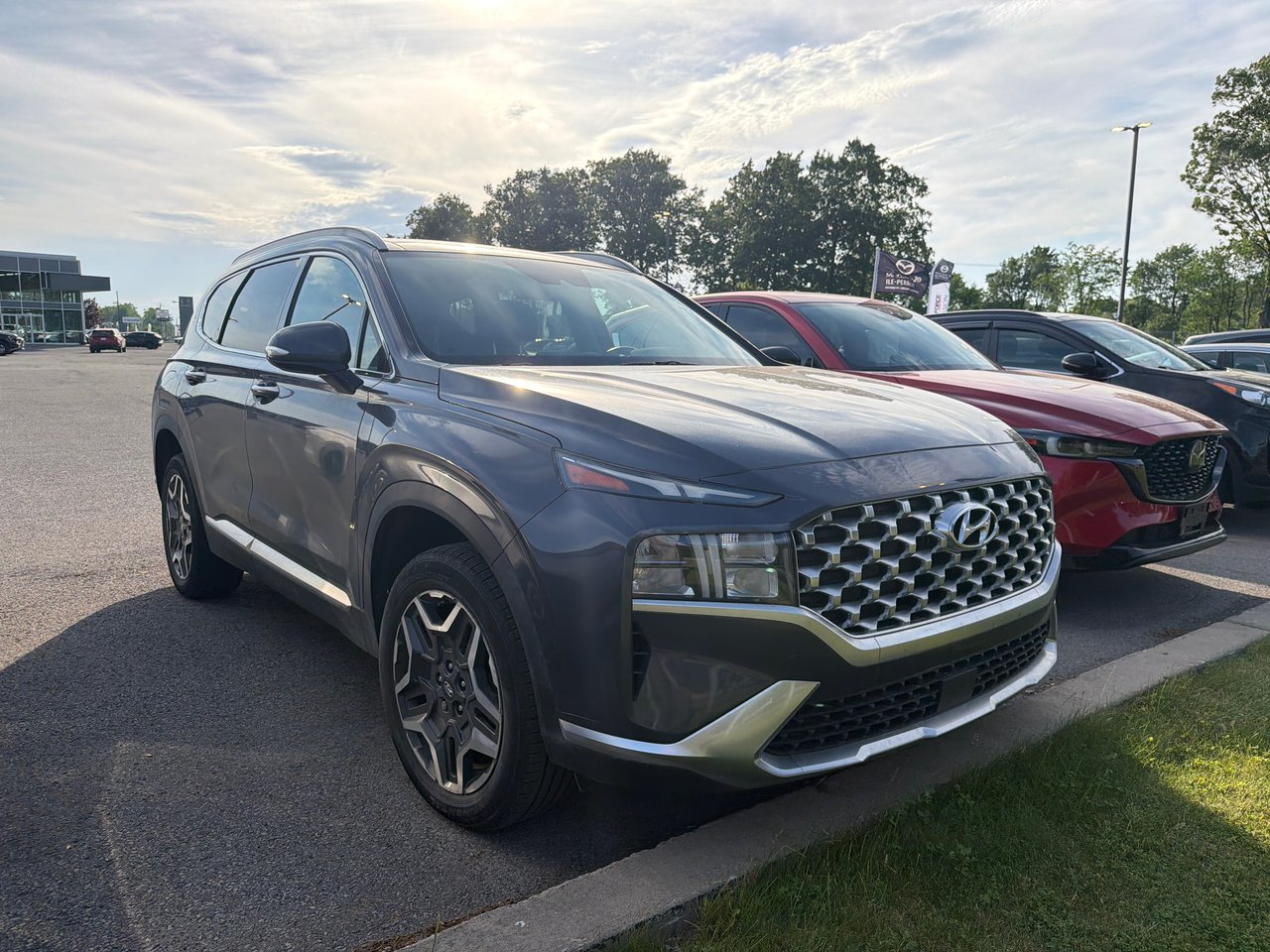 Gray 2023 Hyundai Santa Fe Hybrid Plug-In Luxury AWD SUV / Crossover Automatic