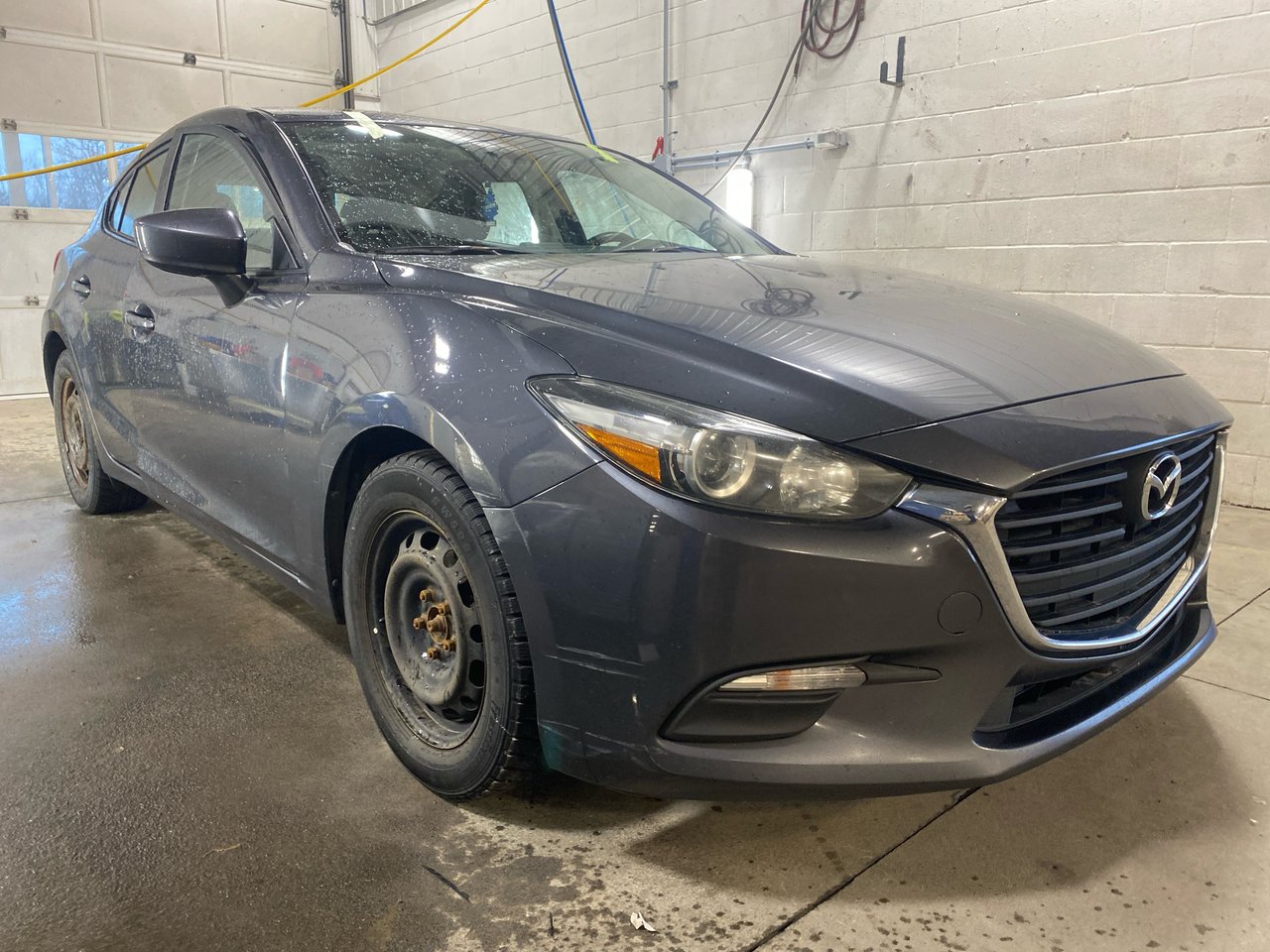 2018 Mazda MAZDA3 Sport GX