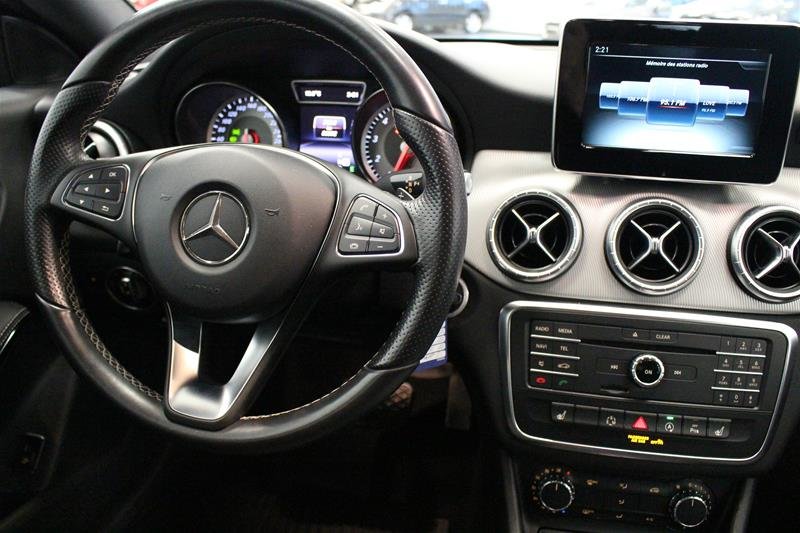 Mercedes-Benz CLA 2015 4MATIC Coupe