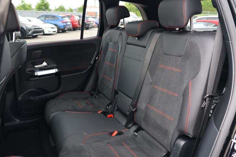 Mercedes-Benz GLB 2024
