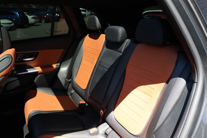 2025 Mercedes-Benz GLC