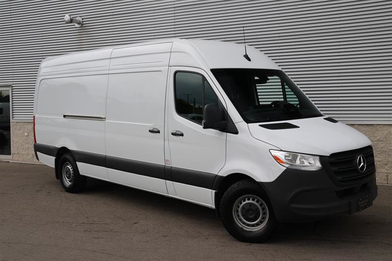 Arctic White 2025 Mercedes-Benz Sprinter Cargo Van Rear-Wheel Drive Automatic