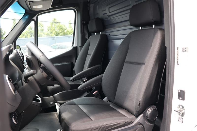 2025 Mercedes-Benz Sprinter Cargo