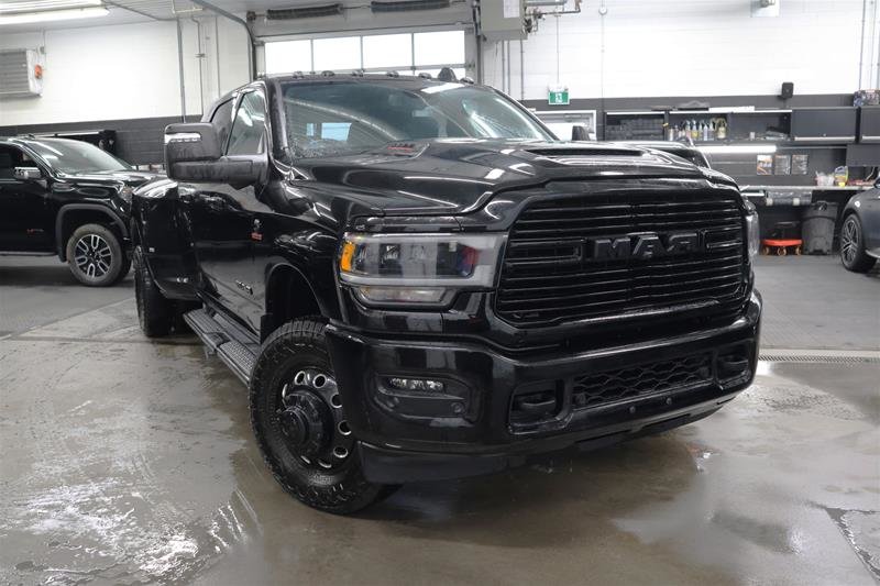 Black (Couche Nacrée Cristal Noir Étincelant) 2024 RAM 3500 Pickup Truck Four-Wheel Drive Automatic