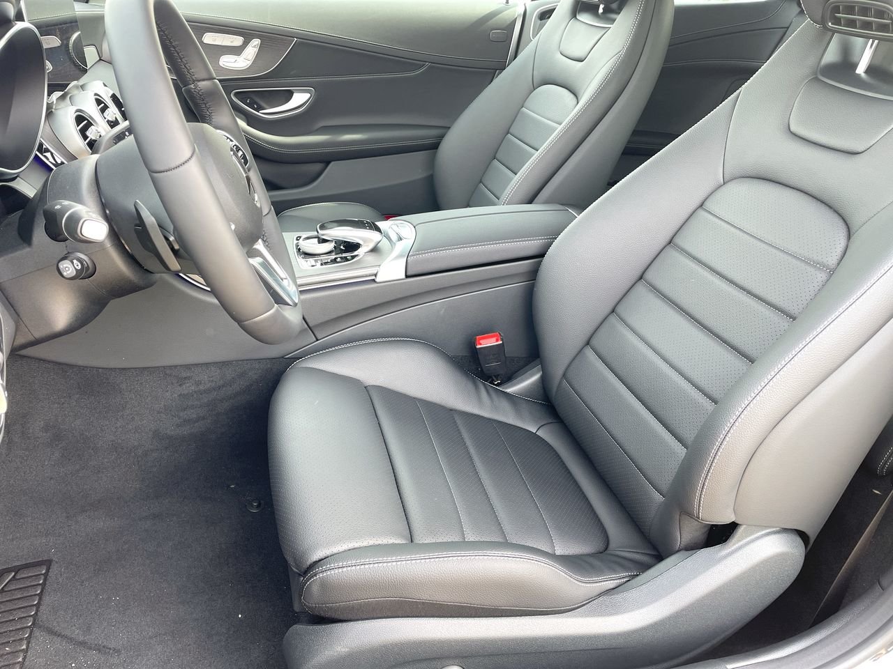 New 2023 Graphite Grey Metallic Mercedes-Benz C 300 4MATIC image 21