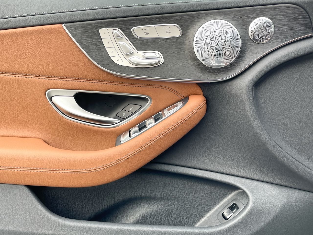 New 2023 Graphite Grey Metallic Mercedes-Benz AMG C 43 4MATIC image 23