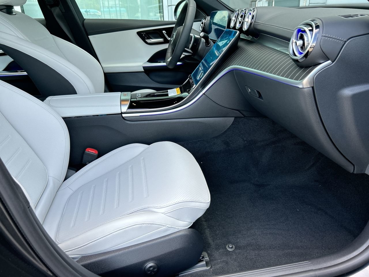 New 2023 Graphite Grey Metallic Mercedes-Benz C 300 4MATIC image 34