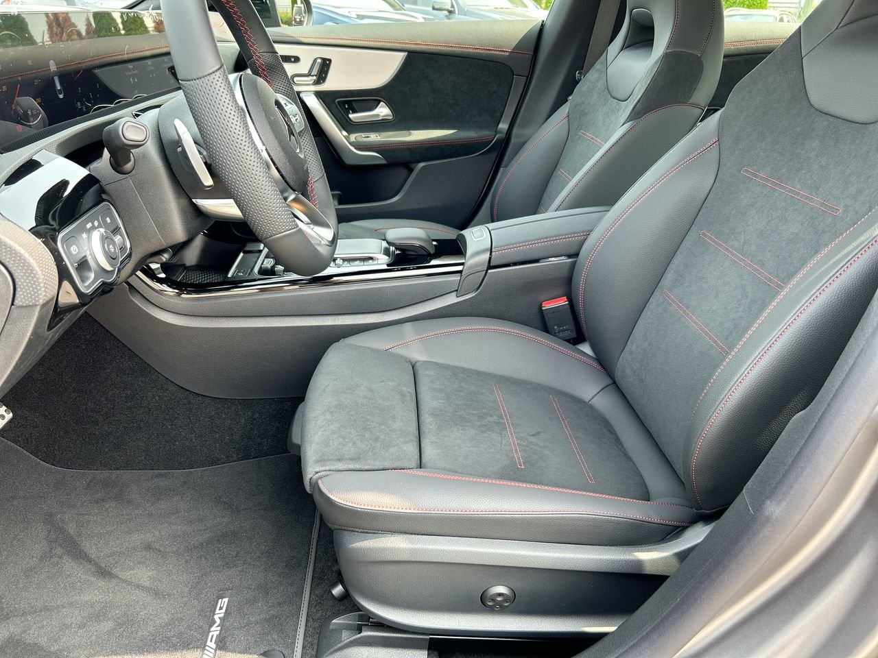 New 2023 Mountain Grey MAGNO Mercedes-Benz CLA 250 4MATIC image 21