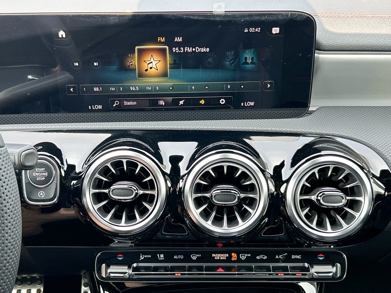 New 2023 Mountain Grey MAGNO Mercedes-Benz CLA 250 4MATIC image 25