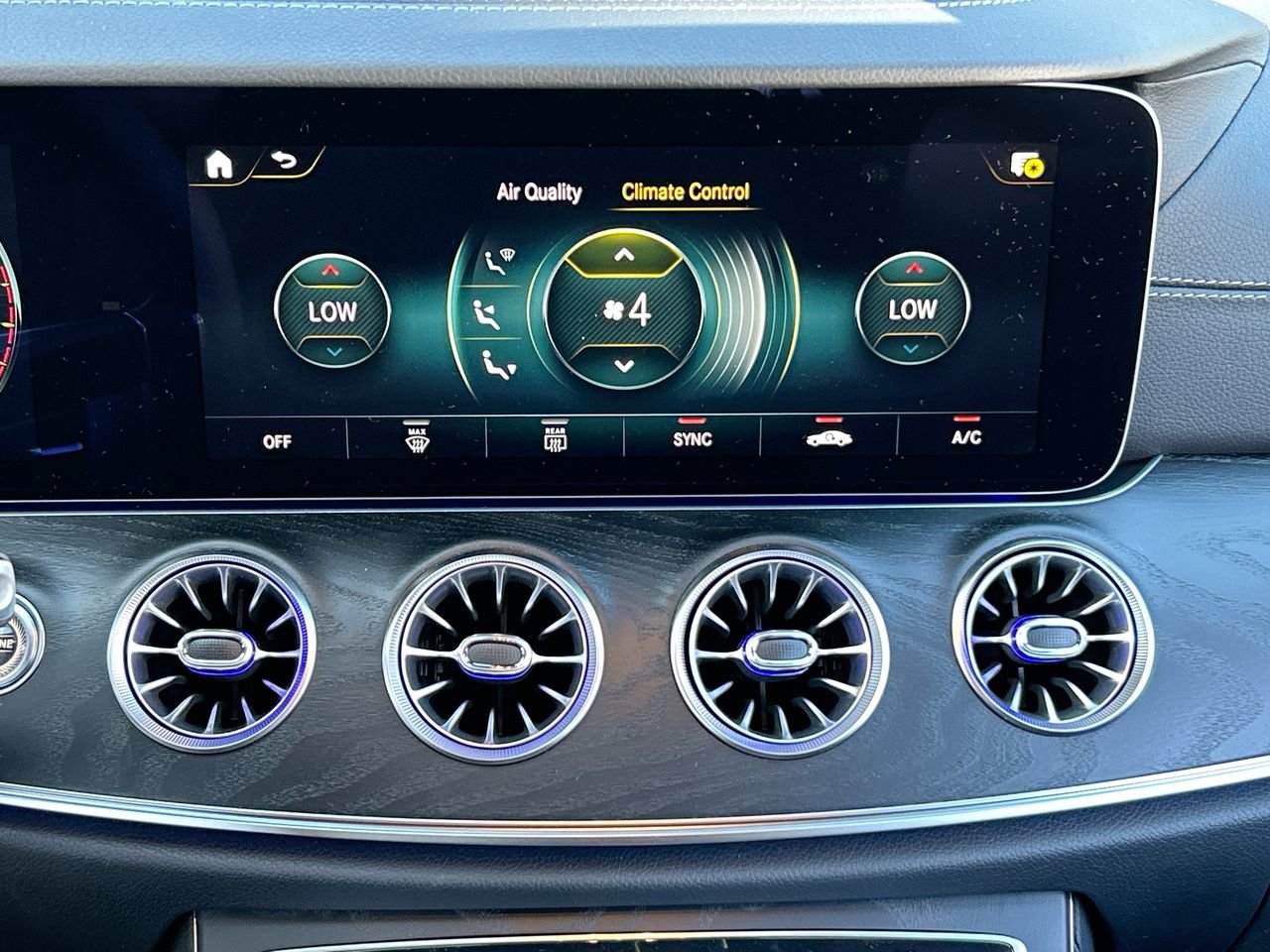New 2023 Obsidian Black Metallic Mercedes-Benz E 450 4MATIC image 29