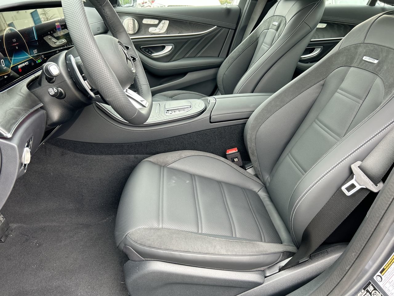 New 2023 MANUFAKTUR Selenite Grey MAGNO Mercedes-Benz E 53 4MATIC+ image 21