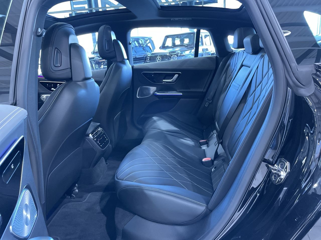 New 2023 Obsidian Black Metallic Mercedes-Benz EQE 500 V4 image 33