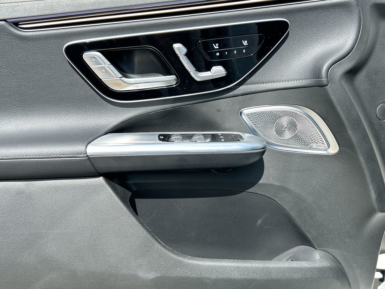 New 2023 Polar White Mercedes-Benz EQE 350 4MATIC image 20