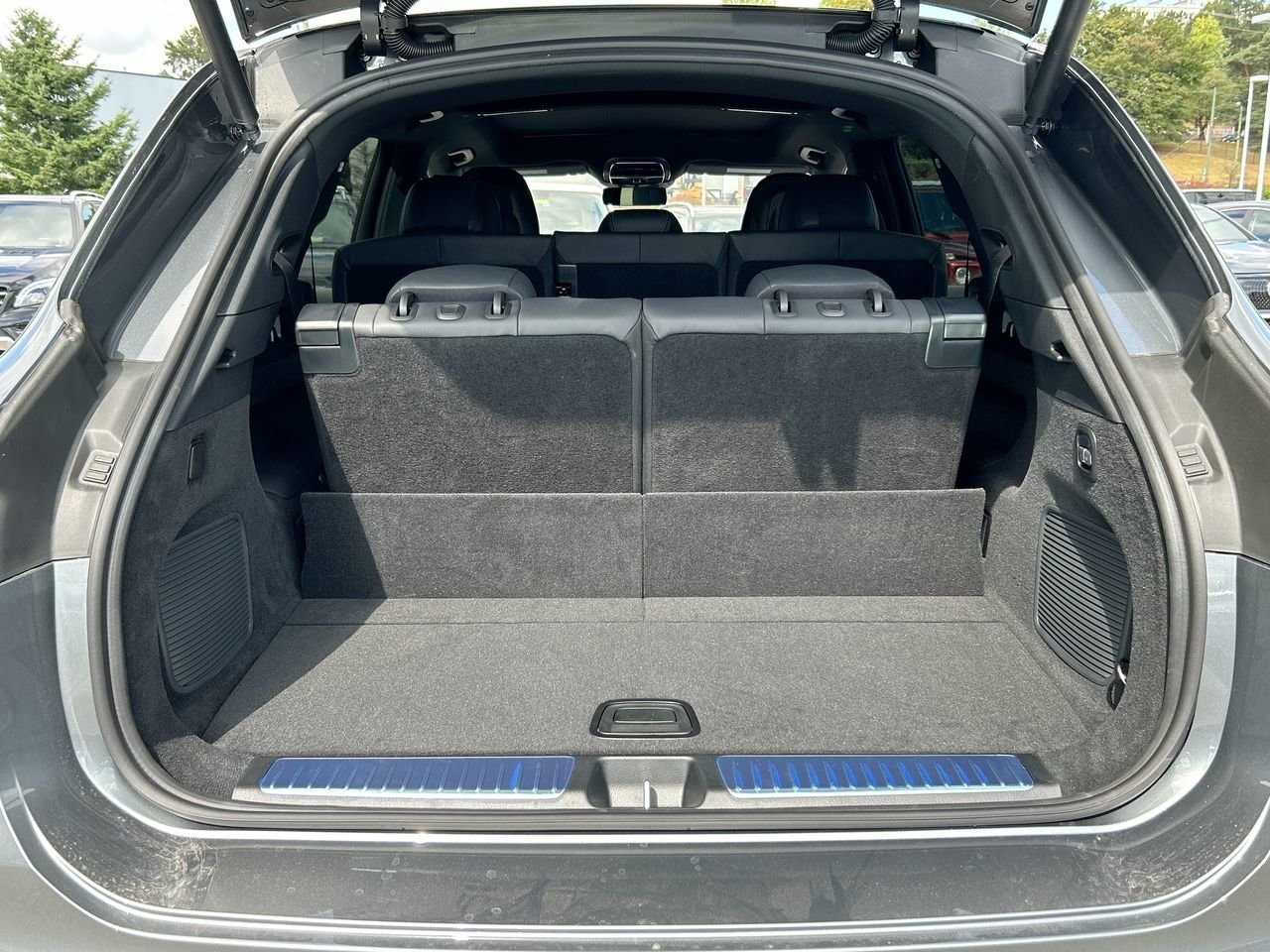 New 2023 Selenite Grey Metallic Mercedes-Benz EQS 450 4MATIC image 33