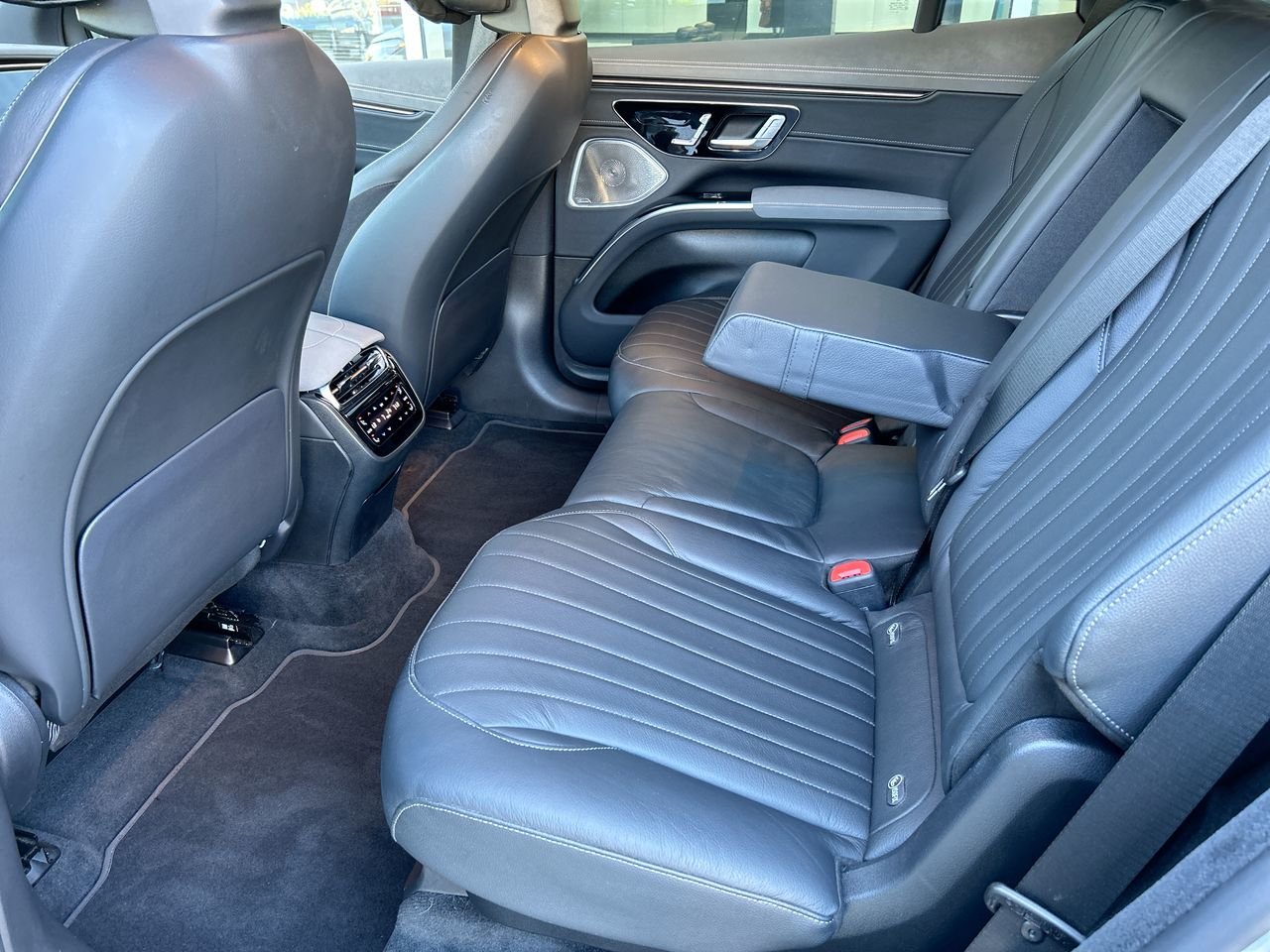 Used 2023 High Tech Silver Mercedes-Benz 450 SUV (Post-August Production) image 27