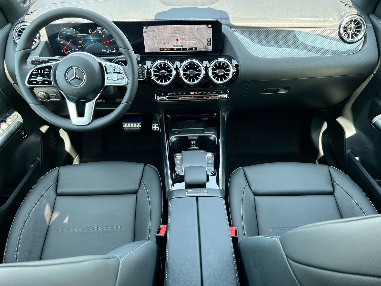 New 2023 Digital White Mercedes-Benz 250 4MATIC image 31