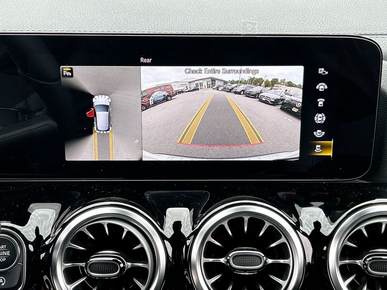 New 2023 Polar White Mercedes-Benz 250 4MATIC image 25