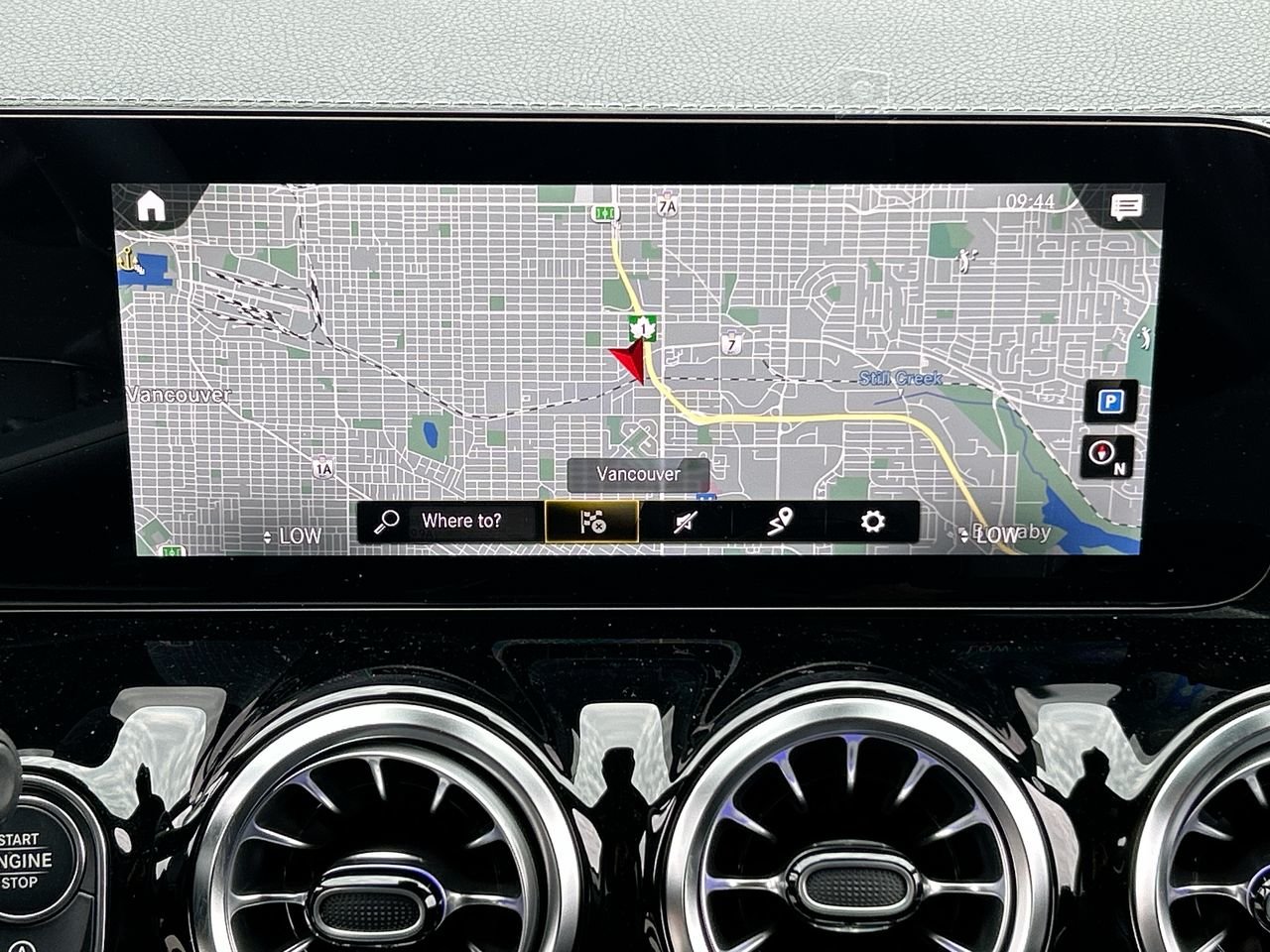 New 2023 Polar White Mercedes-Benz 250 4MATIC image 26