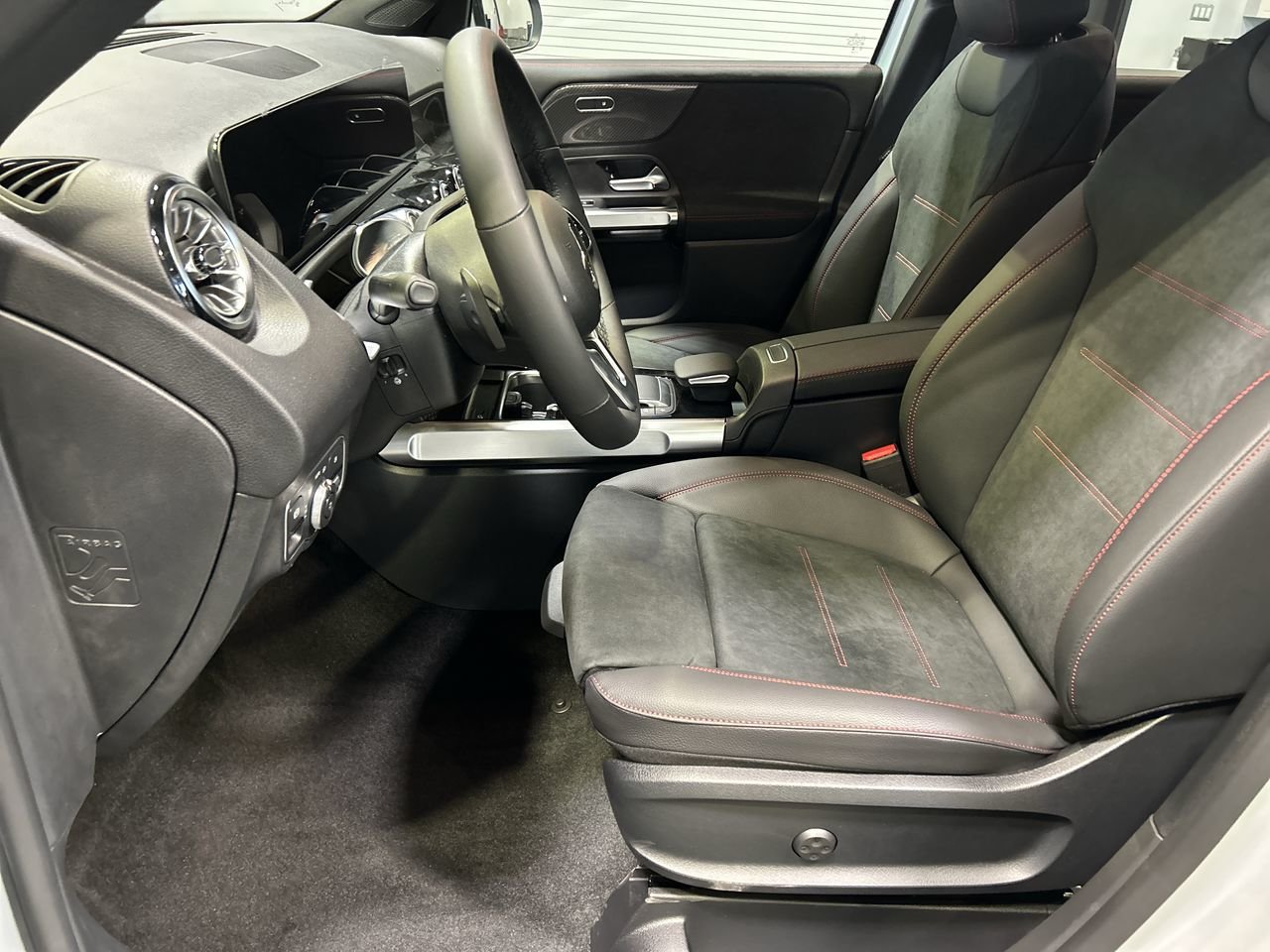 New 2023 Iridium Silver Metallic Mercedes-Benz 250 4MATIC image 20