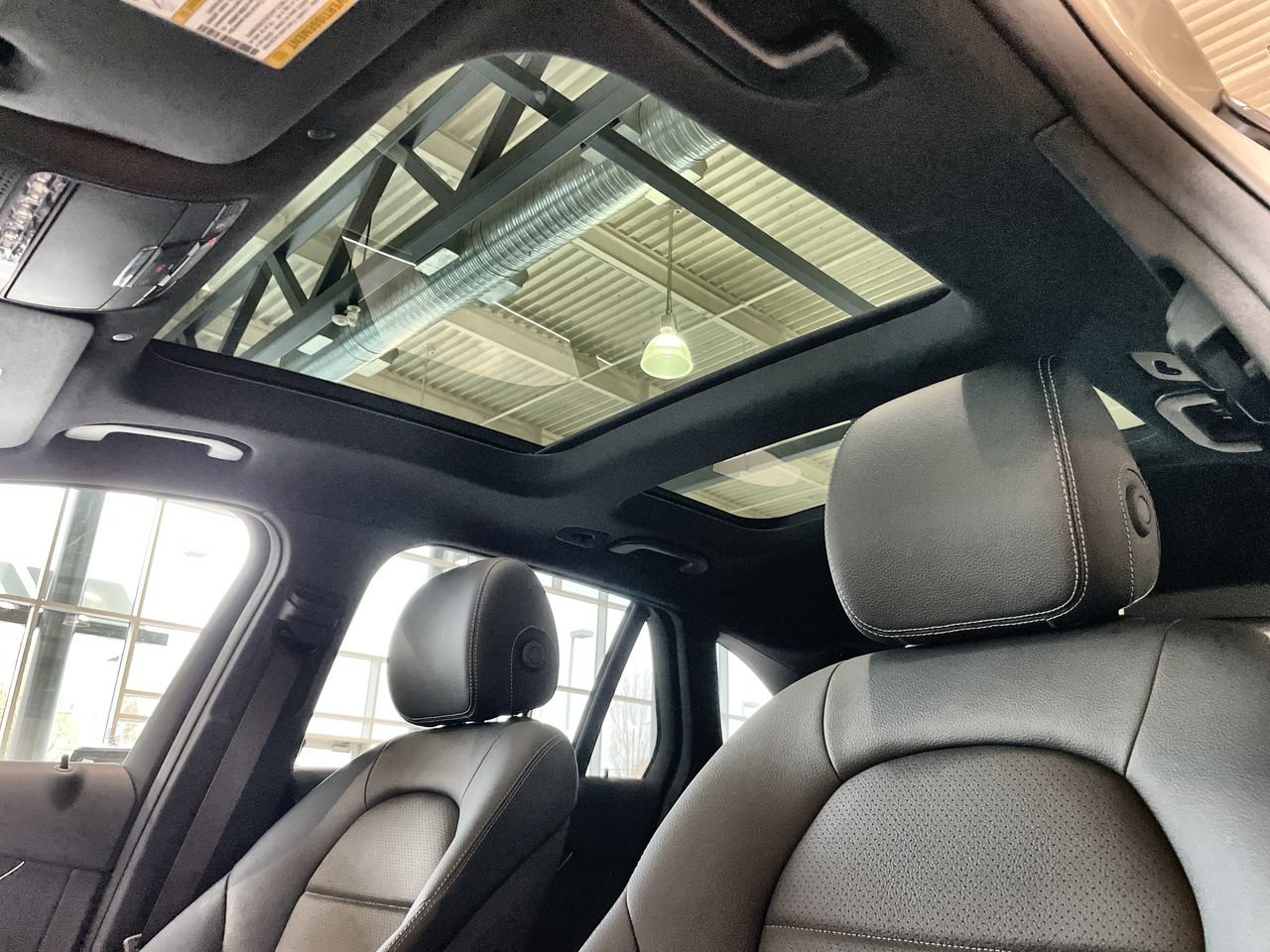 New 2022 Polar White Mercedes-Benz 300 4MATIC image 32