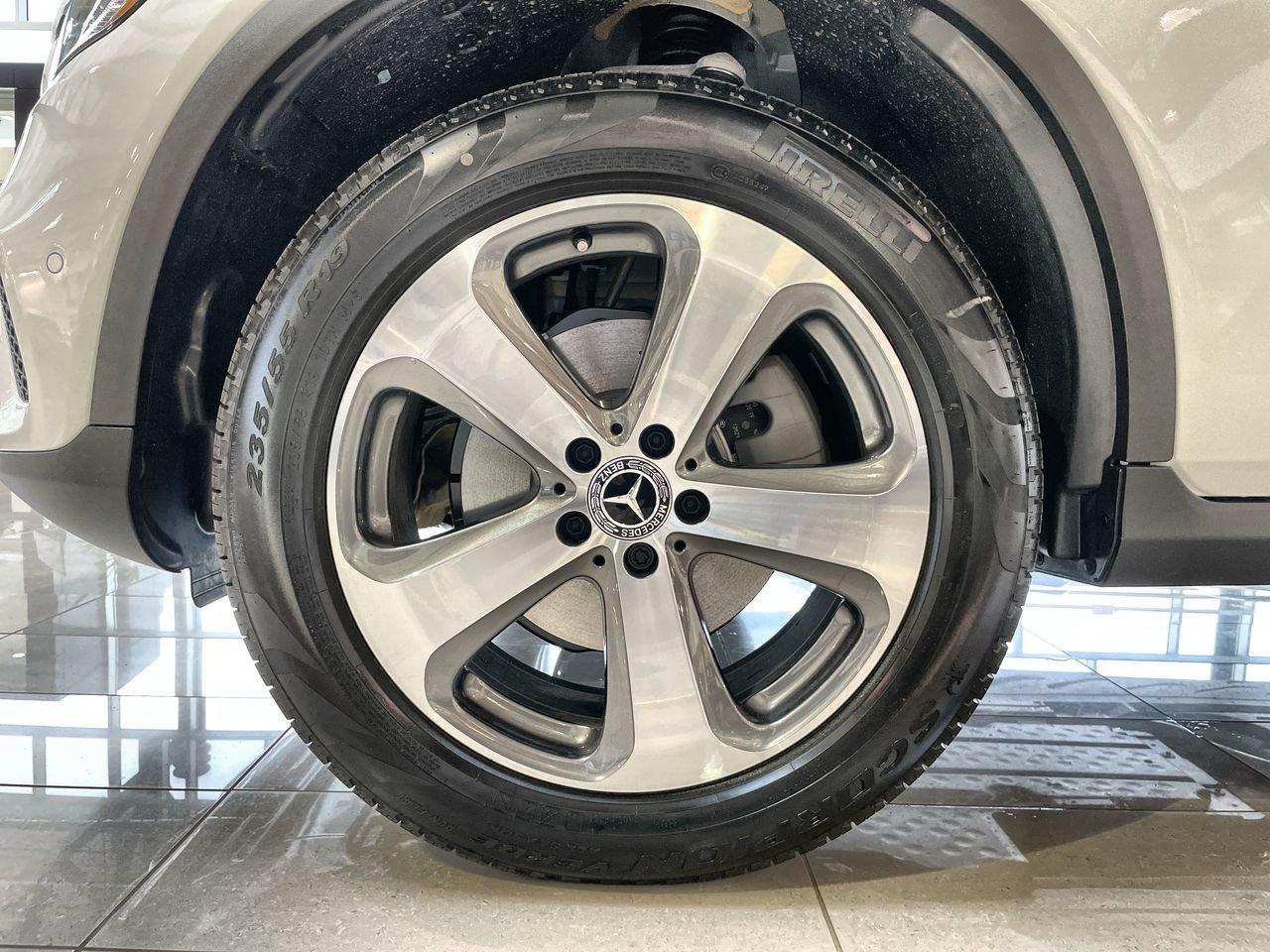 New 2022 Polar White Mercedes-Benz 300 4MATIC image 18
