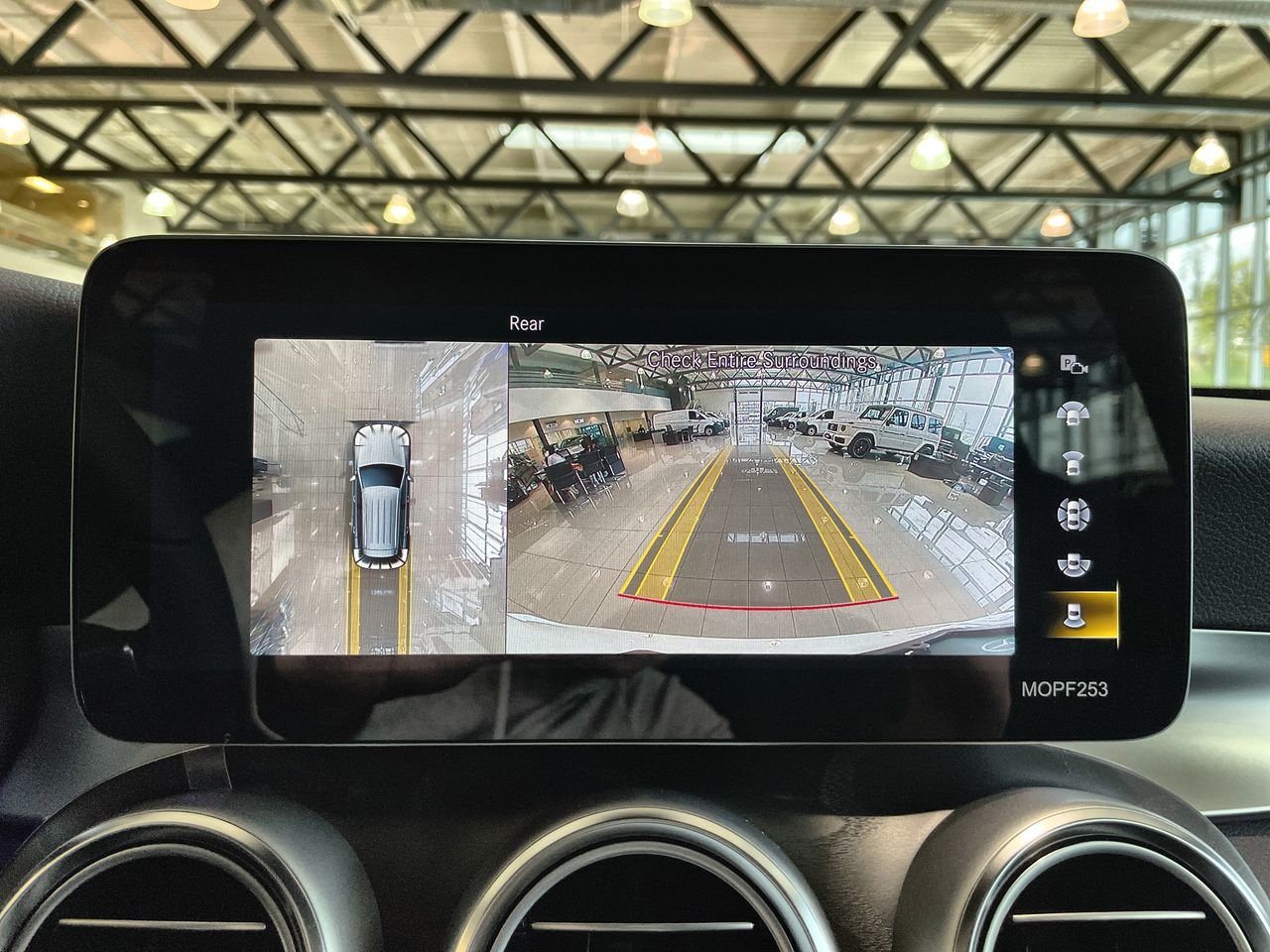 New 2022 Polar White Mercedes-Benz 300 4MATIC image 27