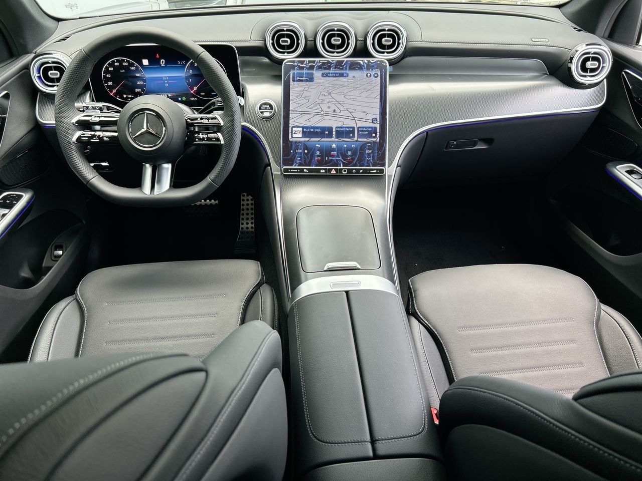 New 2023 Obsidian Black Mercedes-Benz 300 4MATIC image 32