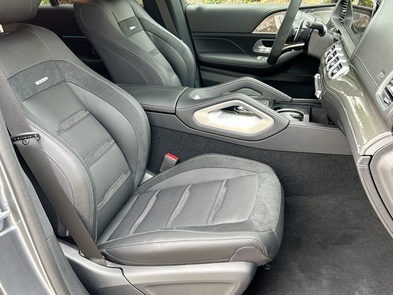 New 2023 Selenite Grey Metallic Mercedes-Benz GLE 53 C4MATIC+ image 33