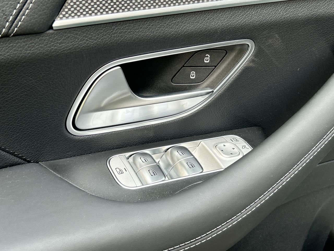 New 2023 Selenite Grey Metallic Mercedes-Benz GLE 53 C4MATIC+ image 22