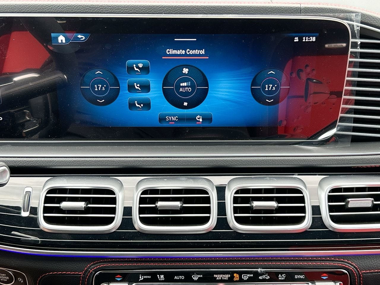 New 2024 MANUFAKTUR Diamond White Metallic Mercedes-Benz GLE 53 C4MATIC+ image 28