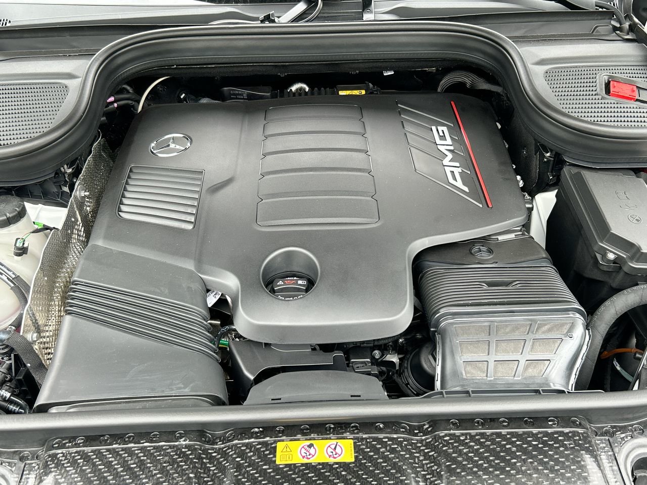 New 2024 MANUFAKTUR Diamond White Metallic Mercedes-Benz GLE 53 C4MATIC+ image 19