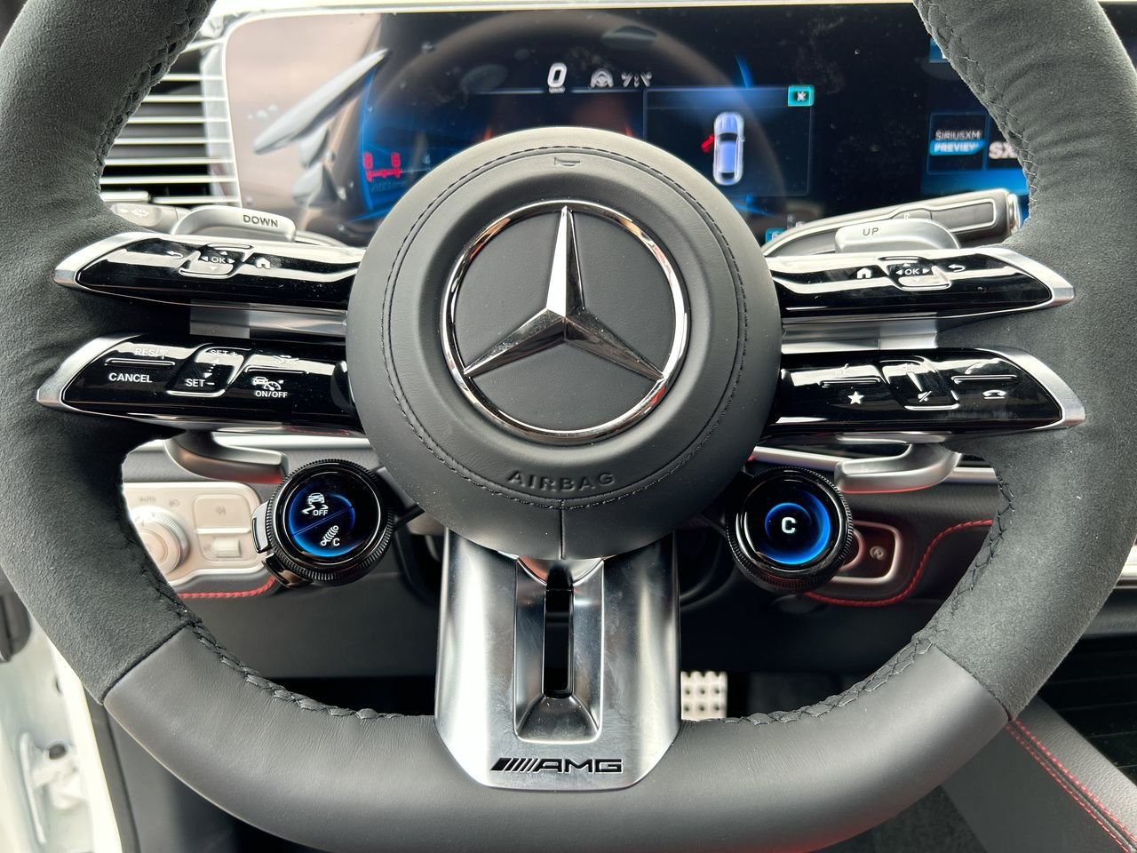 New 2024 MANUFAKTUR Diamond White Metallic Mercedes-Benz GLE 53 C4MATIC+ image 23
