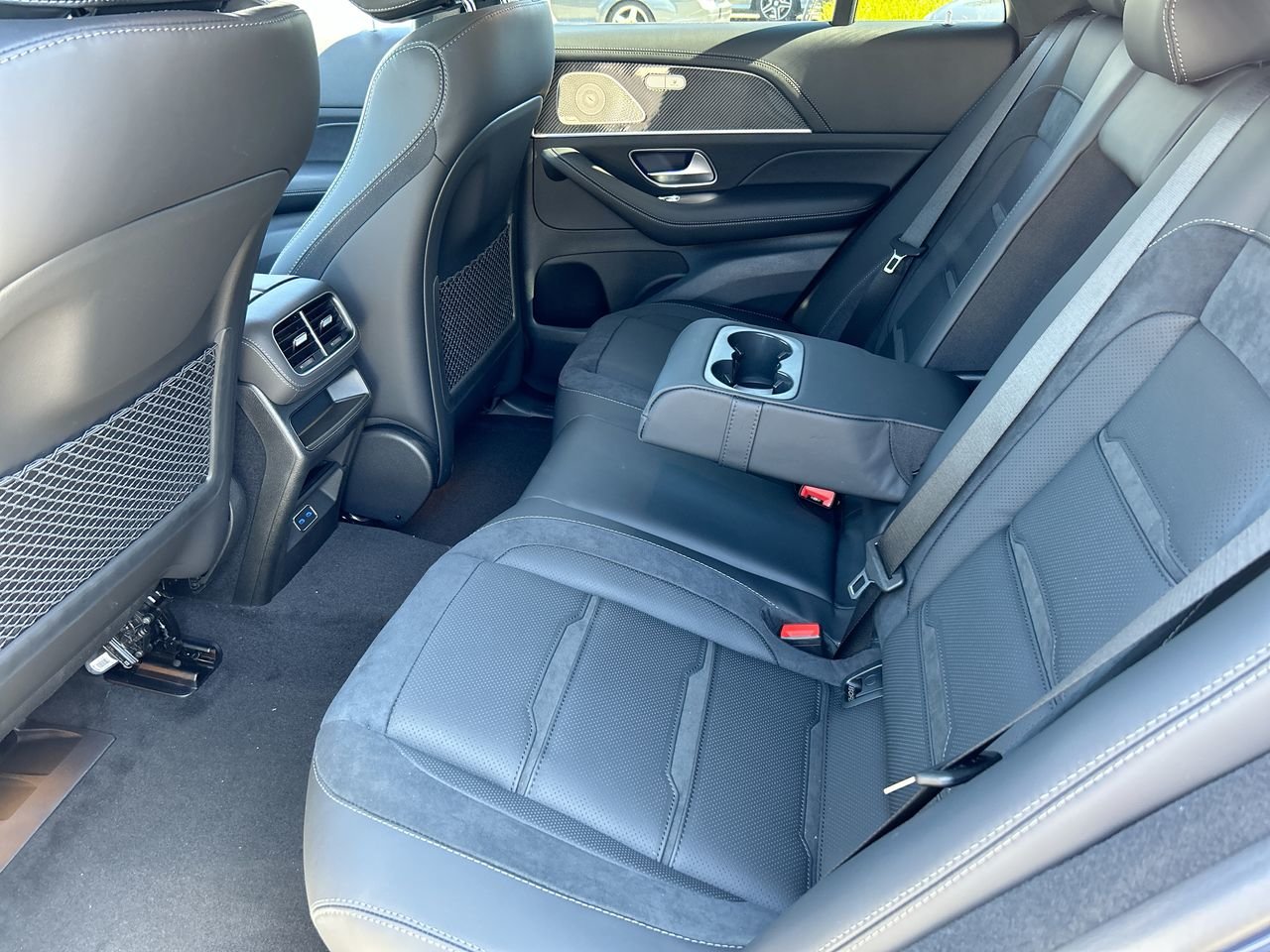 New 2024 Sodalite Blue Metallic Mercedes-Benz GLE 53 C4MATIC+ image 32