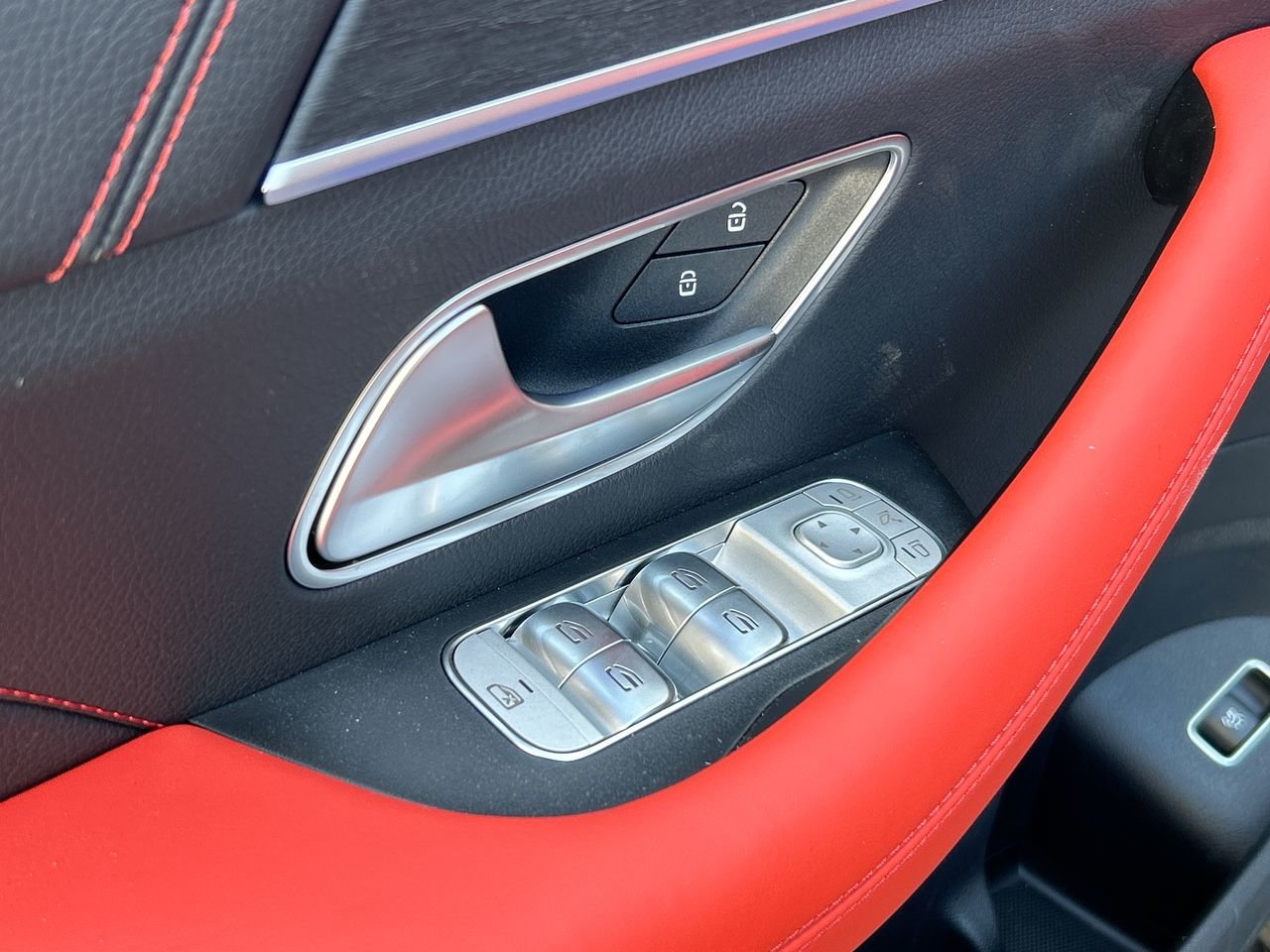 New 2024 Obsidian Black Metallic Mercedes-Benz GLE 53 C4MATIC+ image 22