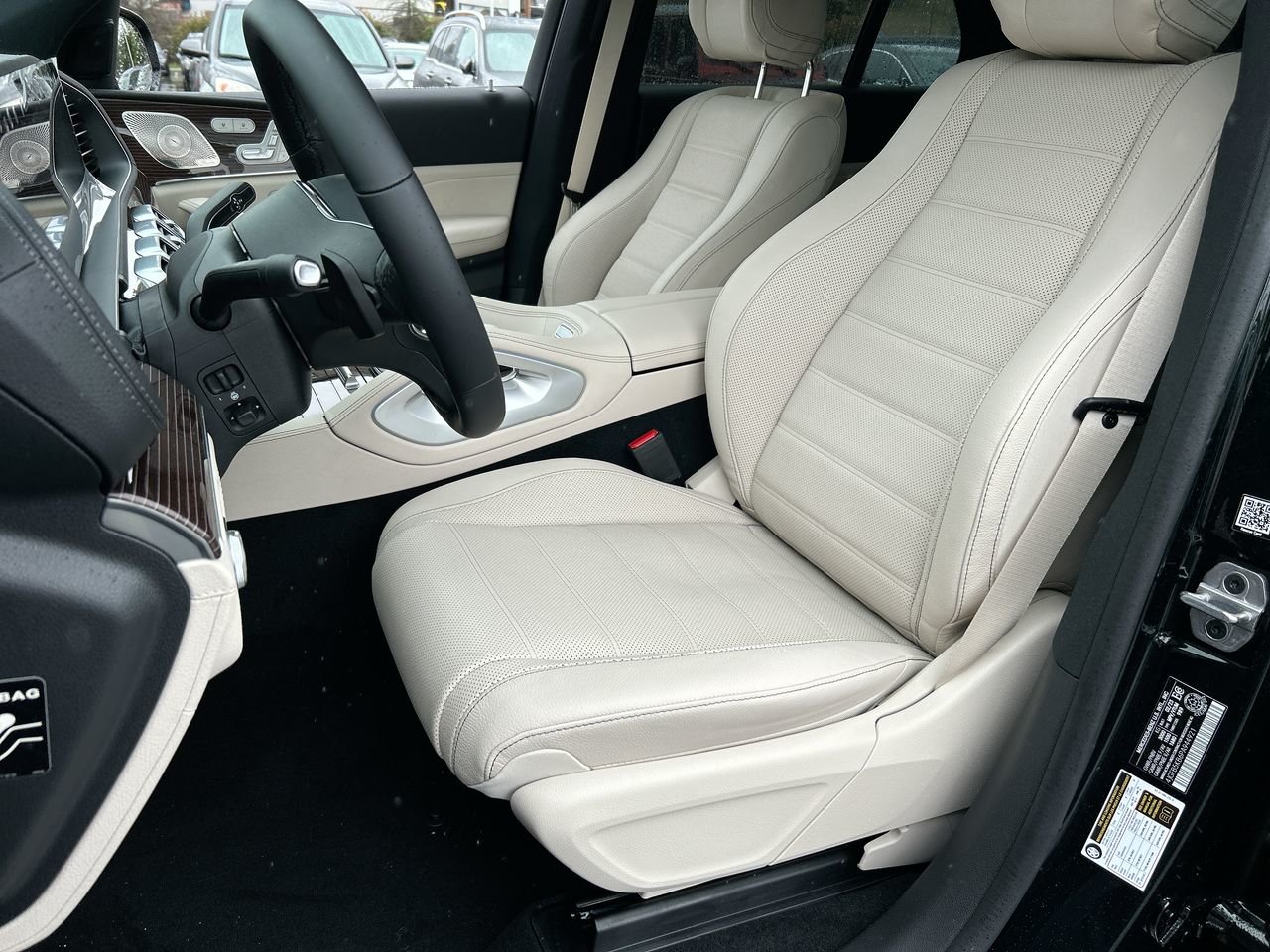 New 2023 Emerald Green Metallic Mercedes-Benz 450 4MATIC image 20