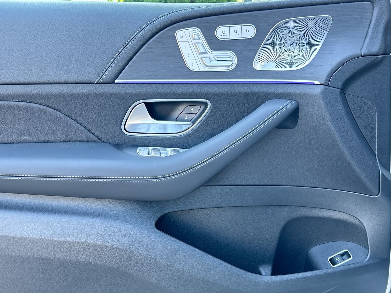 New 2024 Polar White Mercedes-Benz 350 4MATIC image 21