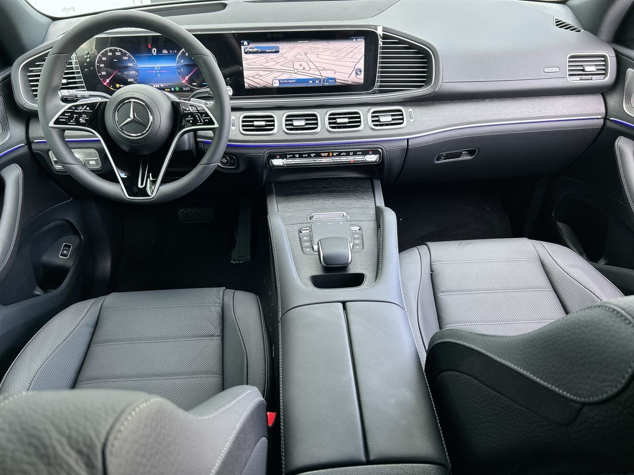 New 2024 MANUFAKTUR Alpine Grey Solid Mercedes-Benz 350 4MATIC image 32