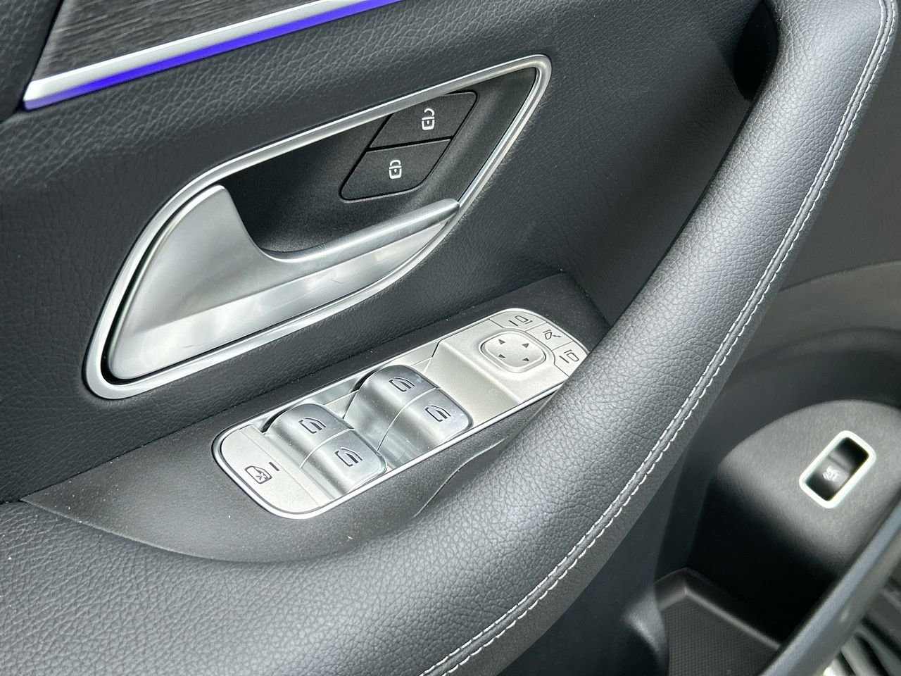 New 2024 MANUFAKTUR Alpine Grey Solid Mercedes-Benz 350 4MATIC image 22