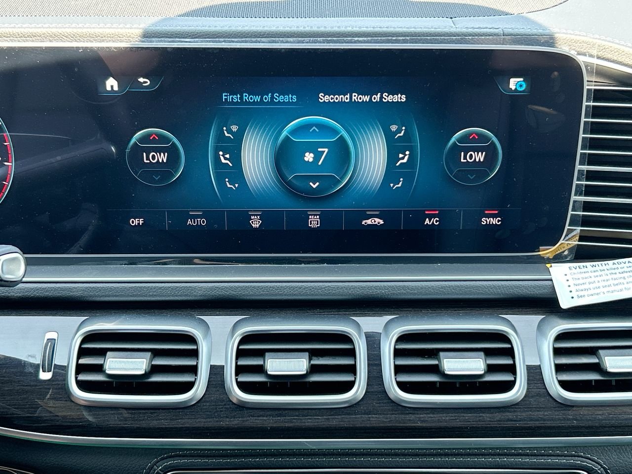 New 2023 Polar White Mercedes-Benz 450 4MATIC image 28