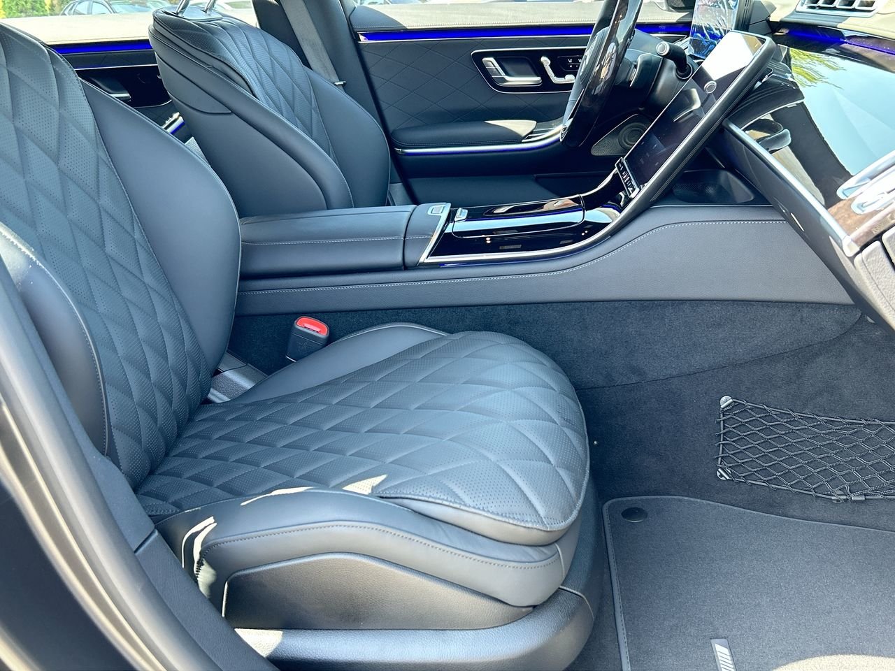 New 2023 MANUFAKTUR Night Black MAGNO Mercedes-Benz S 580 4MATIC image 33