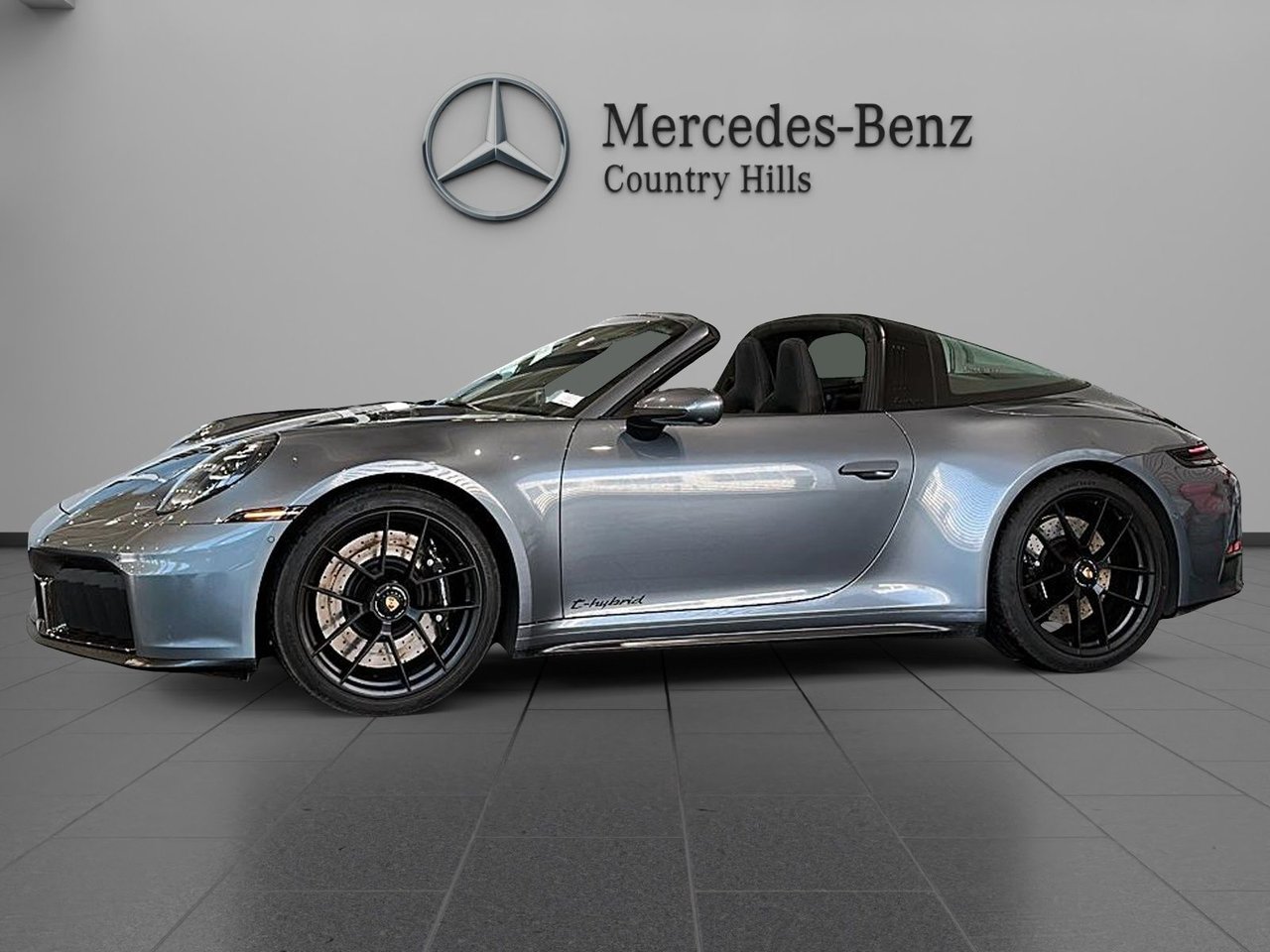 2026 Porsche 911 Targa 4 GTS Cabriolet AWD