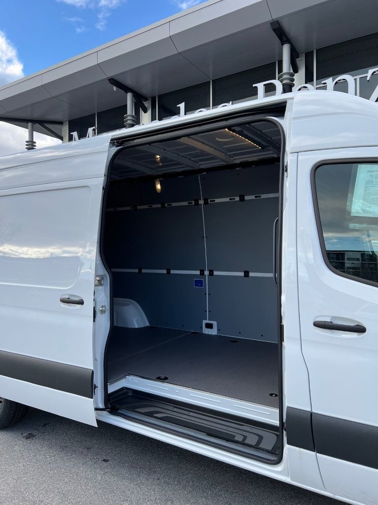 Used 2024 MercedesBenz Sprinter Cargo with 90 km for sale at Otogo