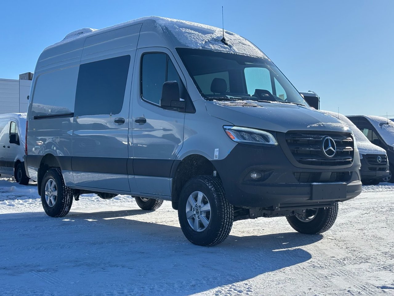 2025 Mercedes-Benz Sprinter Crew Van 2500 High Roof I4 Diesel HO 144 AWD