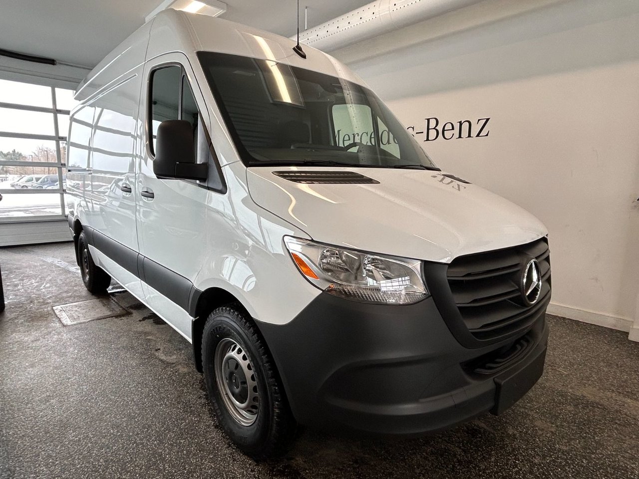 MercedesBenz Sprinter Cargo 2024 usagé de 6 200 km à vendre chez Otogo